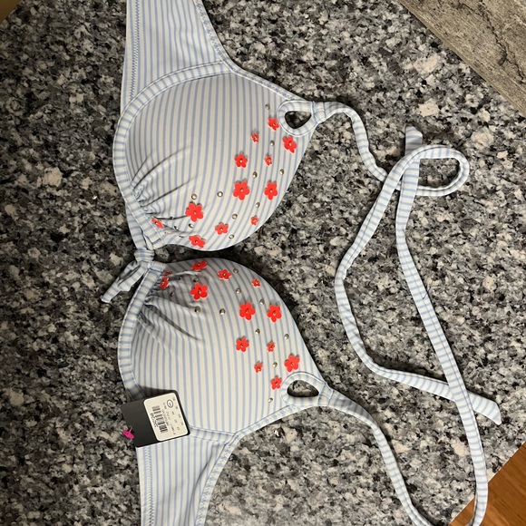 NWT Victoria’s Secret Nautical Triangle Push-Up Bikini Top - Picture 4 of 5